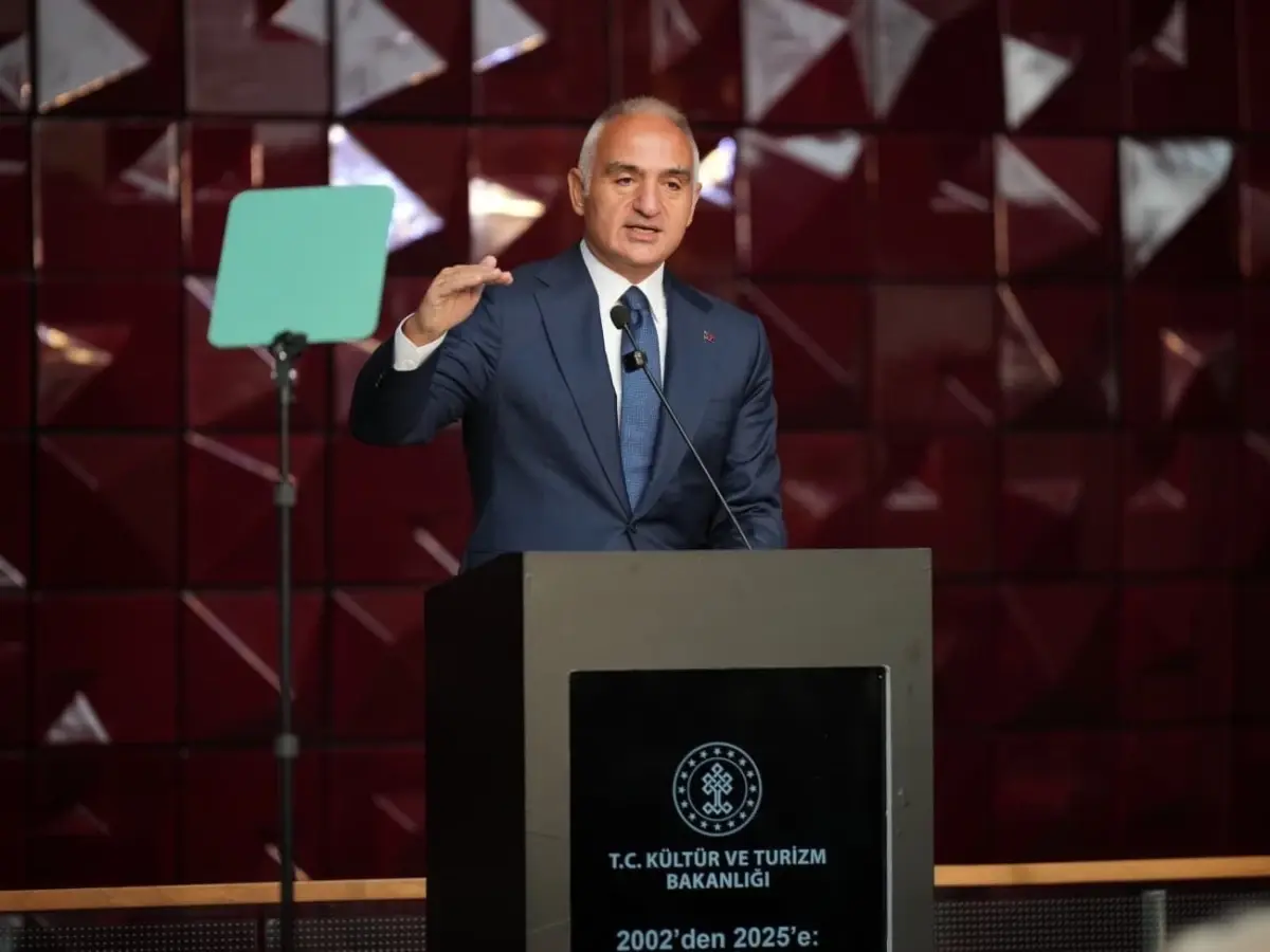Bakan Ersoy duyurdu: Kültür-sanatta rekor yılı
