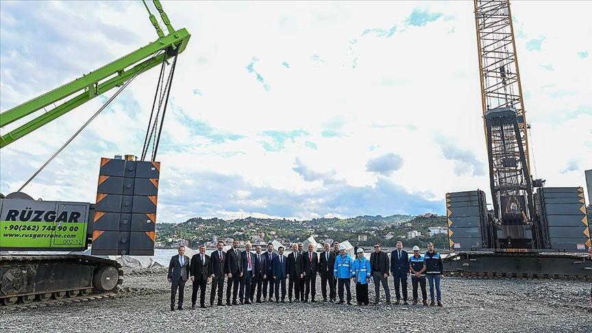 Bakan Uraloğlu İyidere Lojistik Limanı’nda incelemede bulundu