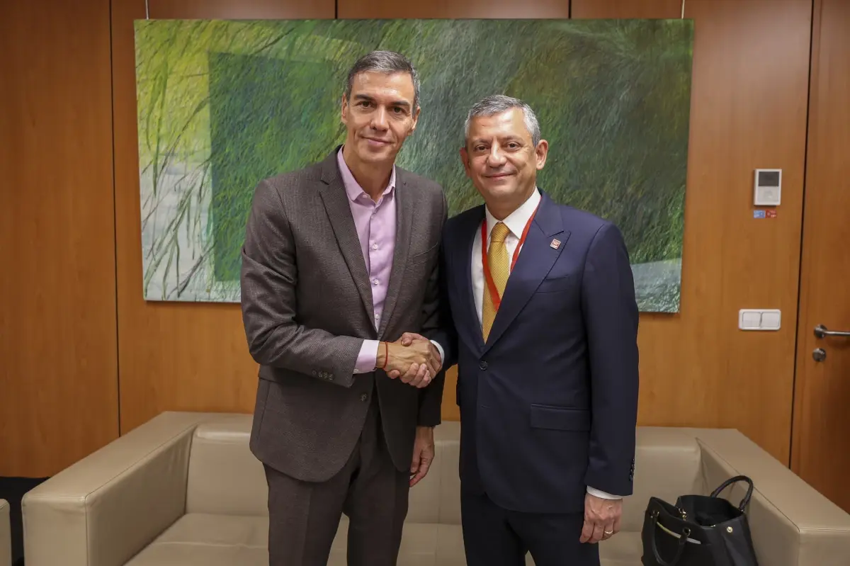 CHP Genel Başkanı Özgür Özel, İspanya Başbakanı Pedro Sanchez ile Görüştü chp genel baskani ozgur ozel ispanya basbakani pedro sanchez ile gorustu l5TvKAIY