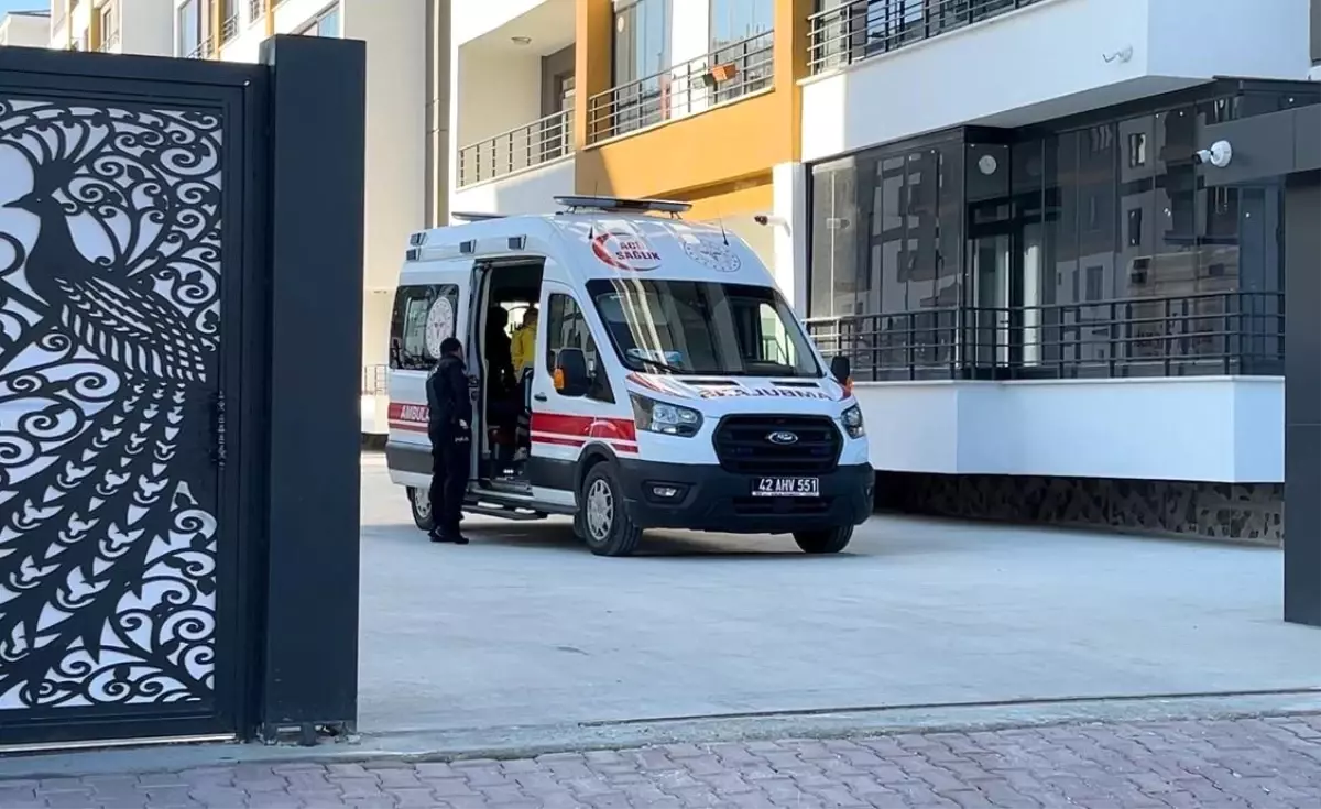 konyada tabancayla oynayan kisi yaralandi Ide2DPRl.jpg