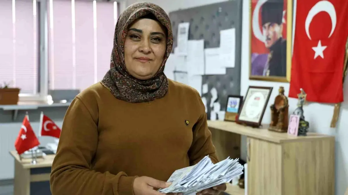 Yenice’nin Tek Kadın Muhtarı 2. Yılını Doldurdu yenicenin tek kadin muhtari 2 yilini doldurdu 6VQ7gmRQ.jpg