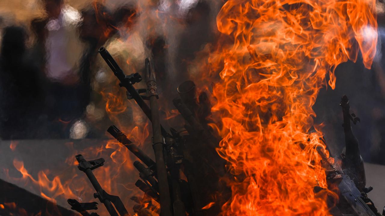 AK Parti’den terör kapısını mühürleyecek rapor: Federasyon yok, SDG şart, eve dönene imkan
