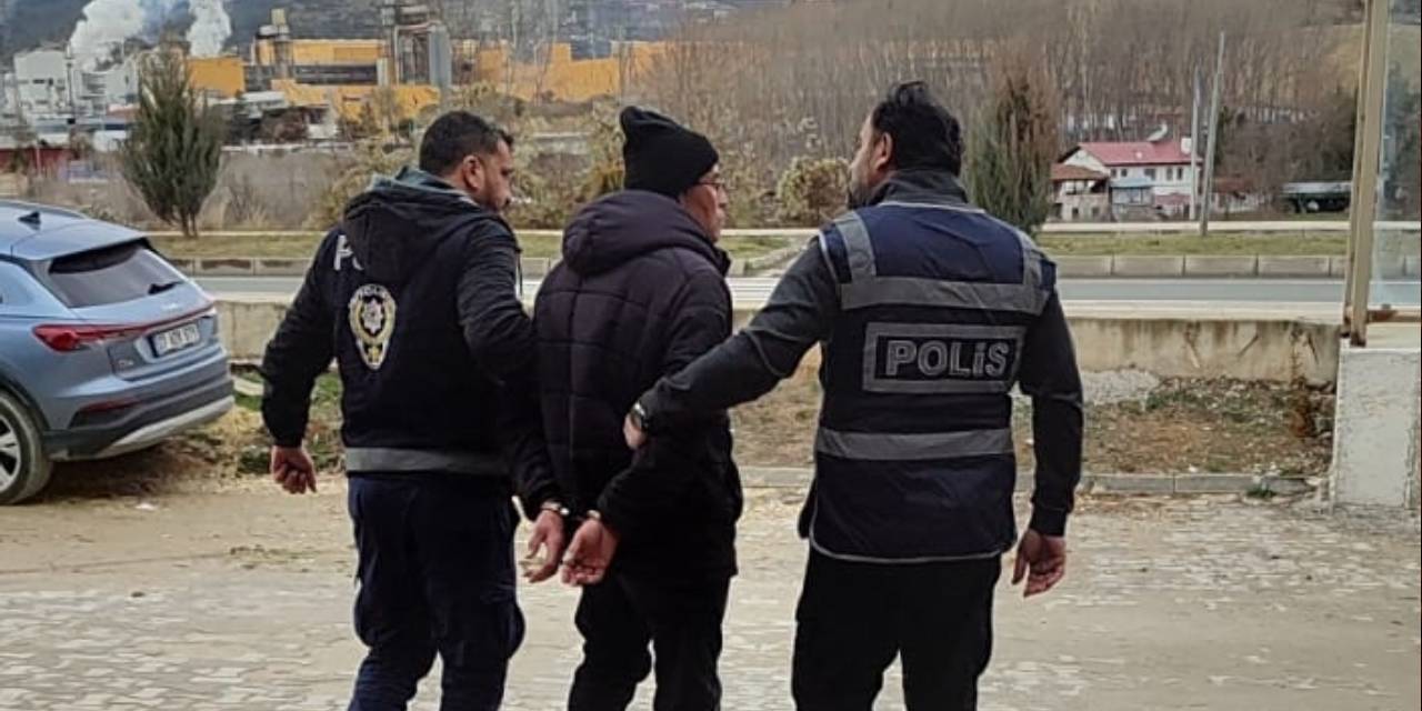 Kastamonu’da okul müdür yardımcısını darbeden kişi tutuklandı