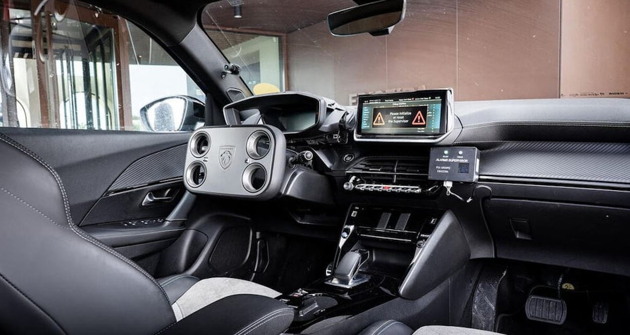 Klasik direksiyonlar tarih olacak! Kare direksiyon için seri üretime geçilecek