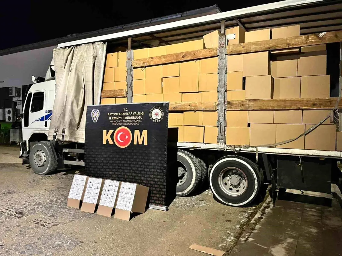 Afyonkarahisar’da 6 Milyon Sahte Makaron Ele Geçirildi