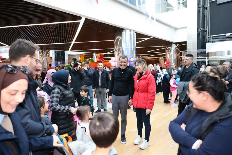 Denizli Büyükşehir'den Yarıyıl Tatiline Renk Katan Çocuk Şenliği