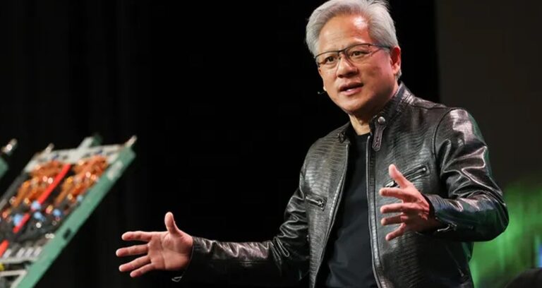 abdden-10-cinli-sirkete-cip-onayi-cikti-nvidia-ceosu-dugumu-cozmek-icin-pekinde-W6FaFt4A